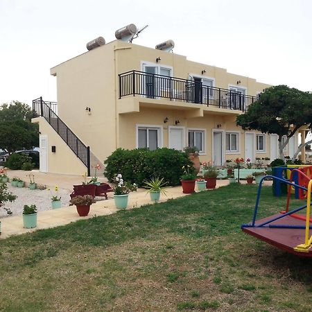 Baladinos Apartments Gerani  Екстер'єр фото